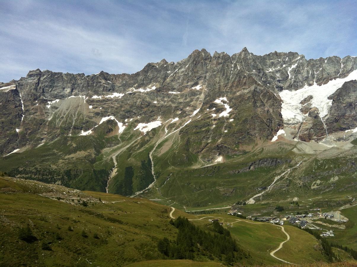 Aux Pieds du Roi - Suite&Spa Breuil-Cervinia Extérieur photo