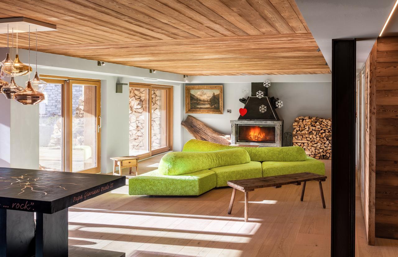 Aux Pieds du Roi - Suite&Spa Breuil-Cervinia Extérieur photo