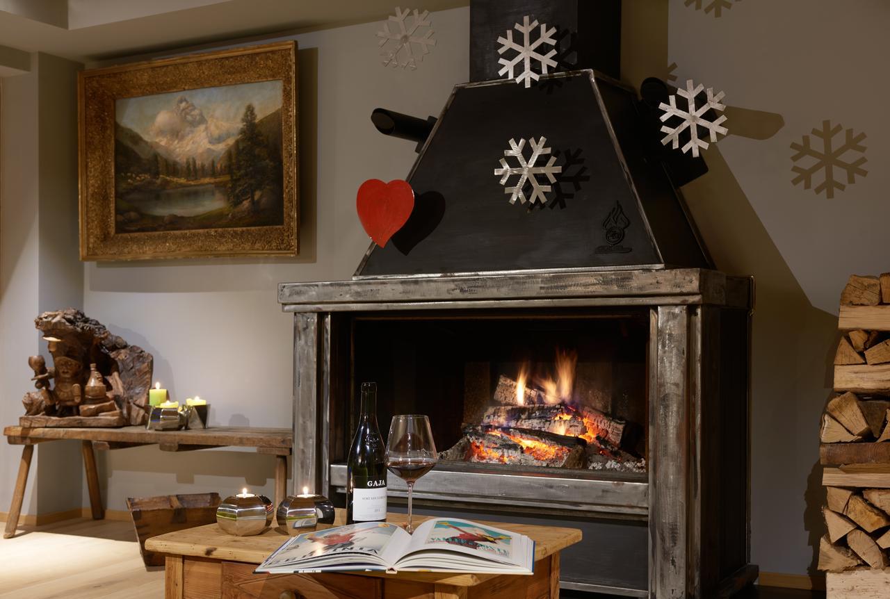 Aux Pieds du Roi - Suite&Spa Breuil-Cervinia Extérieur photo